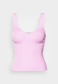 Rosa ribbad linne med rund halsringning och breda axelband, som har en figurnära siluett och mjuk textur. Inga ytterligare detaljer eller mönster.