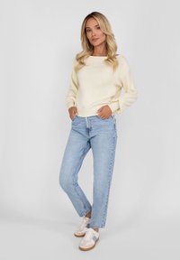 RESPECT BOAT NECK - Džemperis - cream