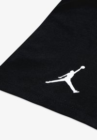 Jordan GLOBAL TEE - T-shirt imprimé - black
