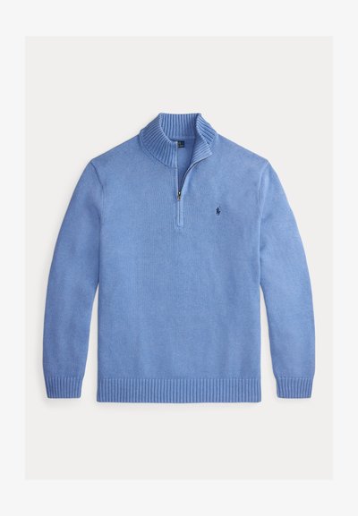 Ανοιχτό μπλε πουλόβερ με μισό φερμουάρ, κατασκευασμένο από πλεκτό ύφασμα. Διαθέτει ριμπ γιακά, μανσέτες και τελείωμα, με ένα μικρό λογότυπο στο αριστερό στήθος.