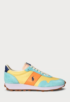 Sneakers con una toma in mesh e suede gialli, aqua e arancioni, con una suola intermedia bianca e una suola in gomma. Logo sul lato.