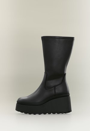 ONLY SHOES, ONLOLIVIA SOCK BOOT - Stivali con plateau - black