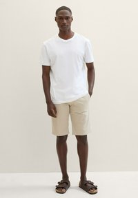 TOM TAILOR Shorts - beige structure print