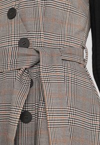 mint&berry Vapaa-ajan mekko - brown