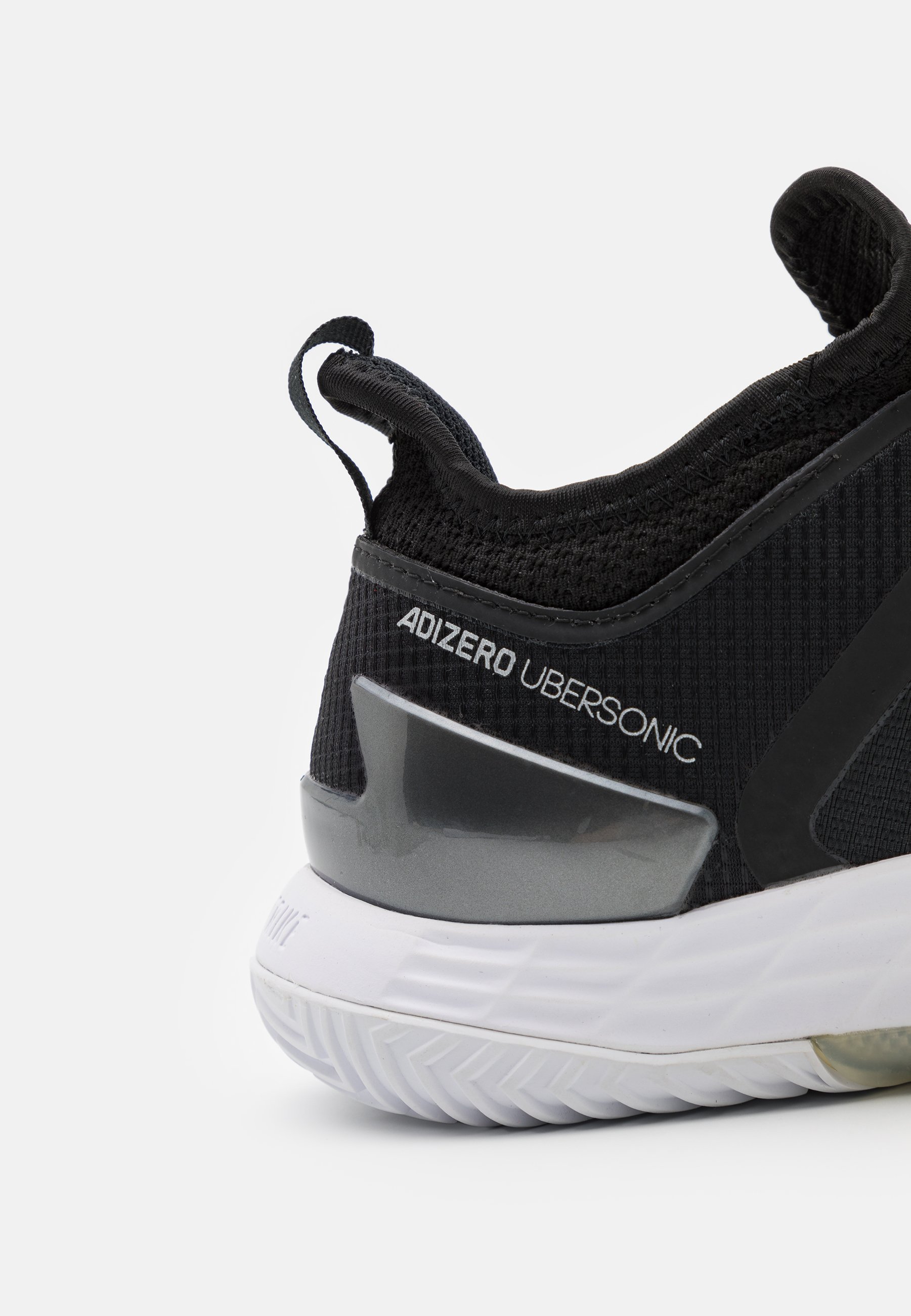 Men ADIZERO UBERSONIC 4 - Multicourt tennis shoes Men ADIZERO UBERSONIC 4 - Multicourt tennis shoes