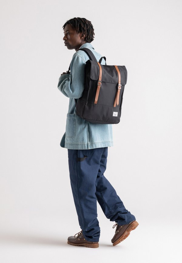 SURVEY 20L - Tagesrucksack - camel