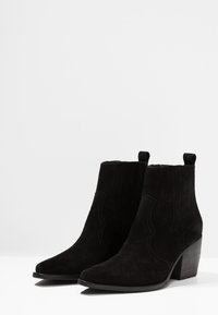 Kennel + Schmenger Botines bajos - black