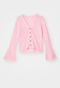 Rosa, kort cardigan tillverkad av mjukt, texturerat tyg. Har V-urringning, långa trumpetärm och knappstängning framtill.