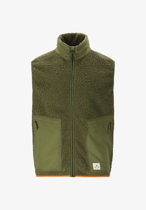 Gilet en polaire vert olive avec col montant, fermeture éclair et deux poches avant. Présente une surface texturée et une bordure orange contrastante au niveau de l'ourlet.