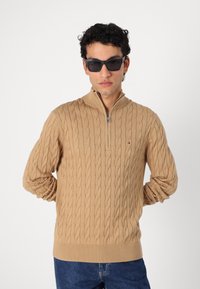 Tommy Hilfiger CLASSIC CABLE ZIP MOCK - Jumper - safari canvas