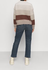 ONLY Sweter