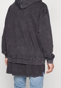 YOURTURN Jersey con capucha - black