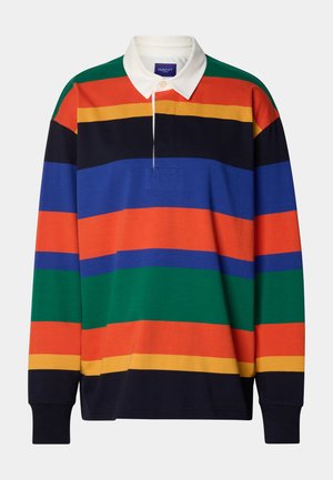 Bunt gestreiftes Langarm-Polohemd mit horizontalen Streifen in Rot, Orange, Gelb, Grün, Blau und Schwarz, einem weißen Kragen und einer Knopfleiste.
