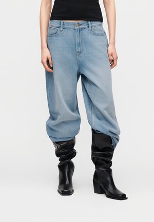 ONLSKYLAR  - Jeans loose fit - light medium blue denim