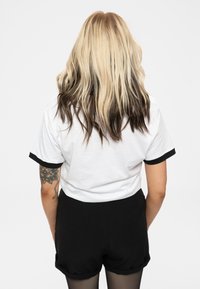Paradiso Clothing FLEETWOOD PENGUIN RINGER - Print T-shirt - white
