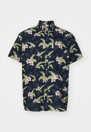 Camisa de botones de manga corta en azul marino con un patrón floral que presenta flores rosas y hojas verdes. Hecha de una tela ligera, de corte relajado.