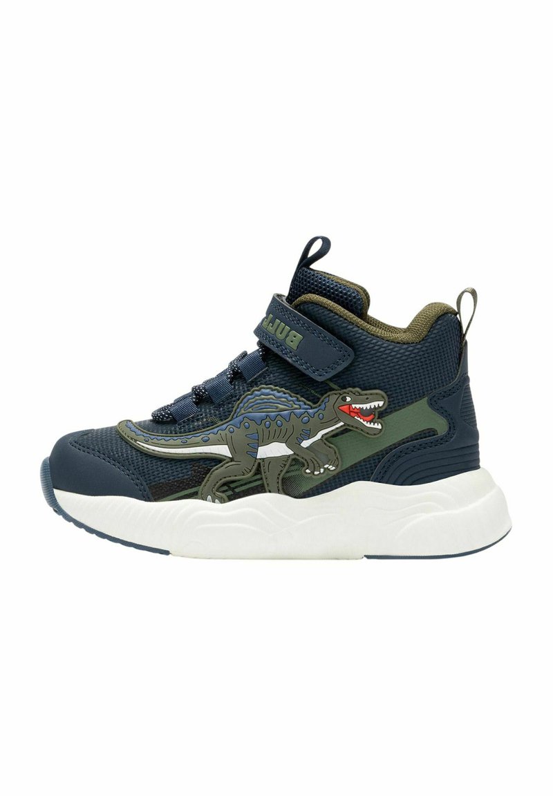 Sneakers alta blu navy con texture in rete, pannello laterale verde e dettaglio grafico di un dinosauro. Presentano una pattina in velcro e una suola bianca.
