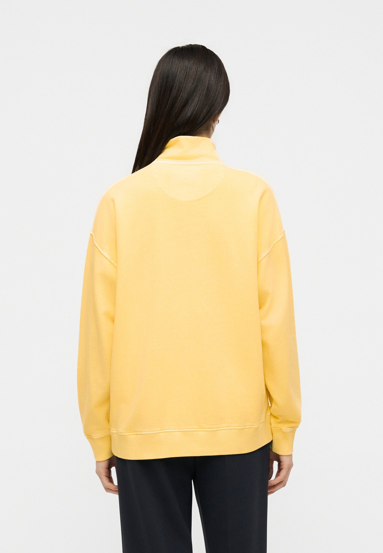 WASHED SHIELD HALF ZIP