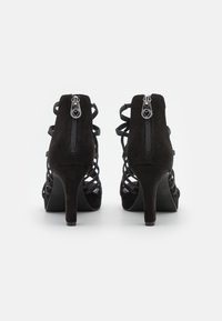 Marco Tozzi Plateausandalette - black