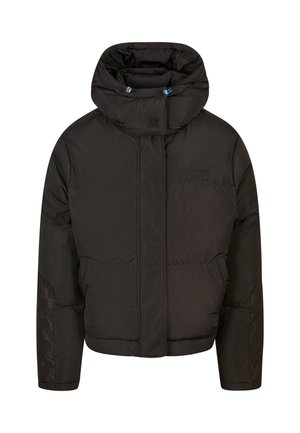 Zwarte pufferjack met hoge kraag, rits aan de voorkant en geborduurd logo. Heeft een gladde, glanzende afwerking met doorgestikte vulling.