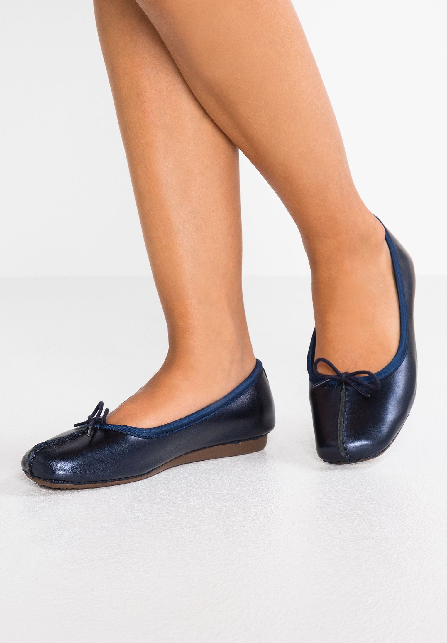 clarks navy ballet pumps
