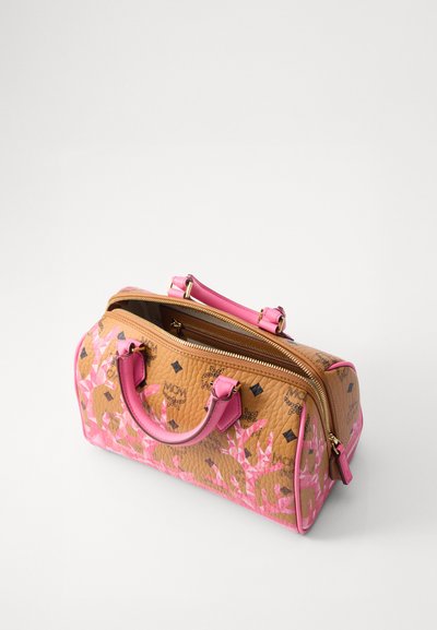 MCM ELLA CORAL MOUNTAIN BOSTON - Ručna torba - sangria sunset