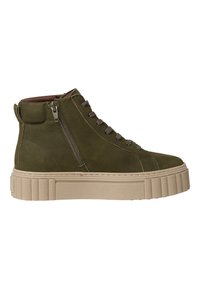 Baskets montantes vert olive en suède avec une semelle plateforme beige. Comprend des lacets à l'avant, une fermeture éclair sur le côté et une semelle texturée pour une meilleure adhérence.