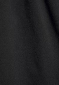 Even&Odd Curvy Camisola de manga comprida - black