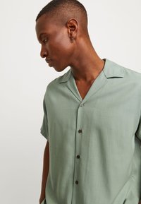 Jack & Jones JPRCCAARON  zielony melanż