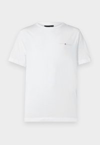 Hvit bomull t-skjorte med korte ermer og rund hals. Har en liten brodert logo på brystet. Glatt tekstur og enkelt design.