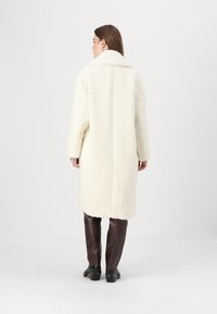 HUGO MALITE - Winter coat - natural