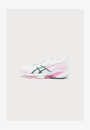 ASICS, SONICSMASH FF - Παπούτσια πάντελ - white/jewel green