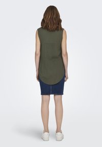 Thumbnail Image 3