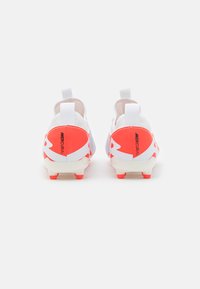 Nike Performance JR MERCURIAL VAPOR 15 ACADEMY MG UNISEX - Futbolo bateliai skirti žaidimui ant kietos dangos - bright crimson/white/black