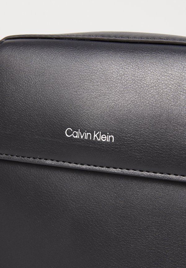 SLEEK REPORTER  - Cross body bag4