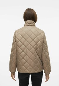 Vero Moda VMSKYLAR  - Winterjas - silver mink