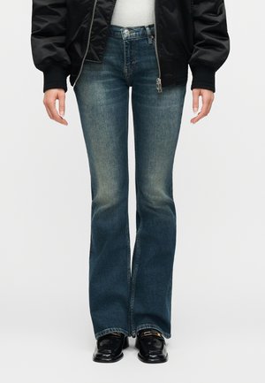 LOW RISE MICRO BOOT - Jeans Bootcut - smoke water