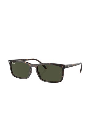 Occhiali da sole tartaruga marrone con lenti verde scuro. Montatura rettangolare e materiale plastico leggero. Logo Ray-Ban sul lato.