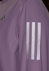 adidas Performance Maglietta a manica lunga - preloved fig