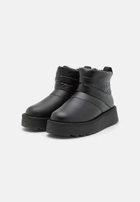 Tamaris Botas para la nieve - black