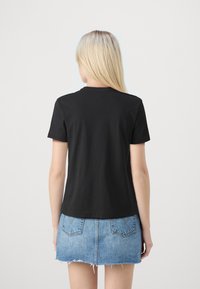 ONLY ONLTRIBE LIFE POCKET  - Camiseta estampada - black