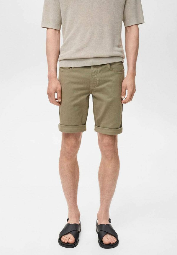 SLIM-FIT BERMUDA  - Denim shorts - khaki