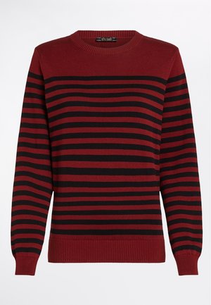 Rot und schwarz gestreifter Pullover mit einem gerippten runden Halsausschnitt und Bündchen, der horizontale Streifen unterschiedlicher Dicke aufweist. Weiches Strickmaterial.