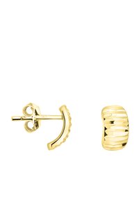 Guldtonade örhängen med en böjd, texturerad design på ena sidan och en slät, polerad yta på den andra. Distinkta former med en modern stil.