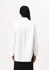 Samsøe Samsøe LOVAR SHIRT - Πουκαμίσα με κουμπιά - white
