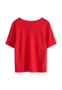 Rød bomulds T-shirt med korte ærmer, en bred rund halsudskæring og en afslappet pasform. Glat tekstur, ensfarvet, ingen mønstre eller detaljer.