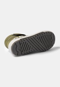Bata Zapatillas altas - verde