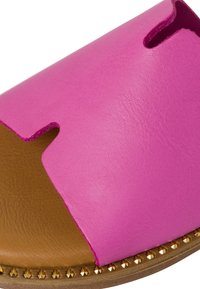 Tamaris Platt slip-in - pink