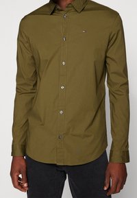 Tommy Jeans Skjorta - olive