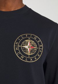 Tommy Hilfiger Långärmad tröja - dark blue